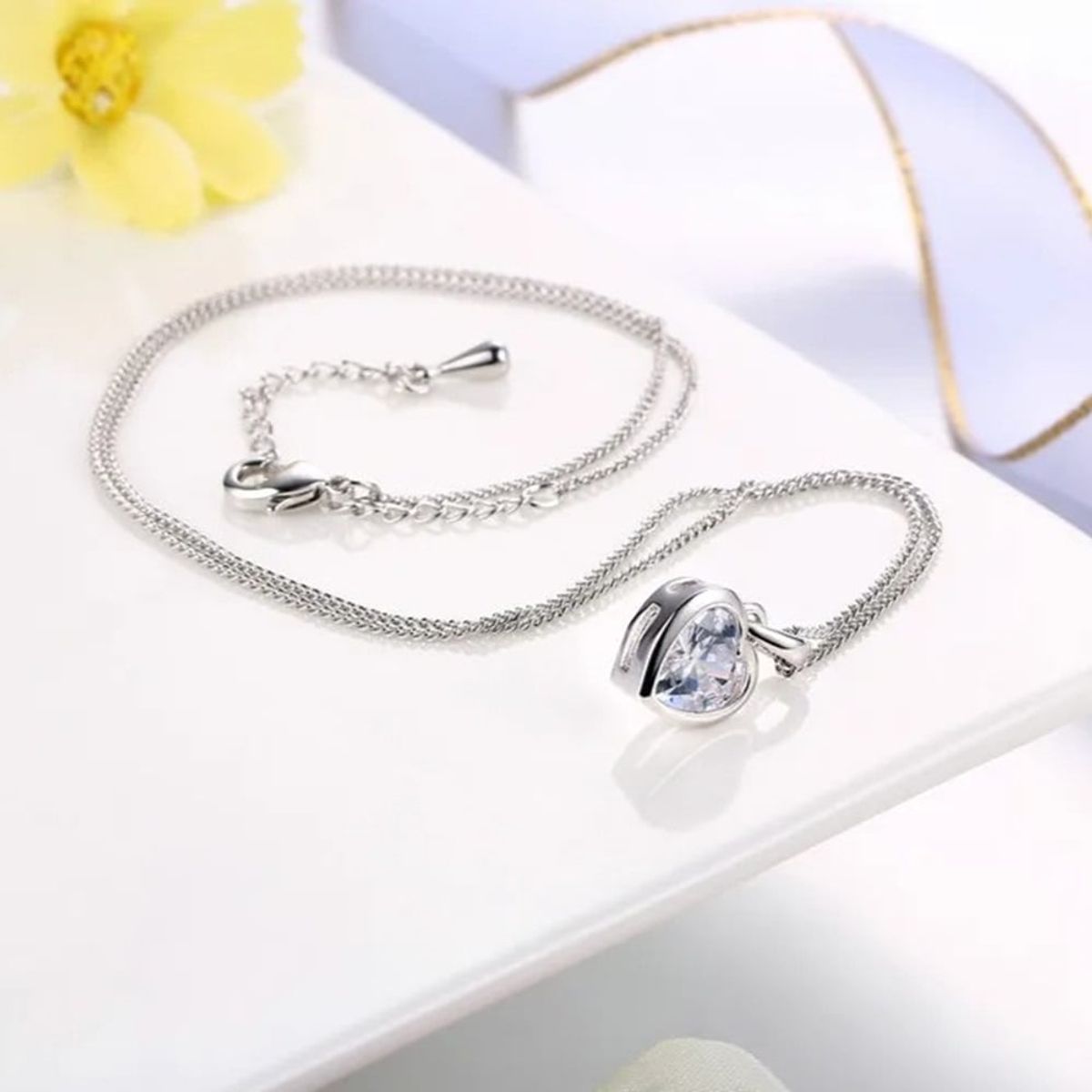 GENERICO - Collar Crystal Silver Heart  Novia Amor Día de la Madre Genieka