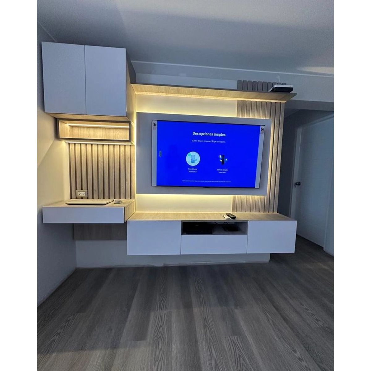 AMUEBLE - Centro de Entretenimiento panel de TV + Escritorio TORINO  melamina