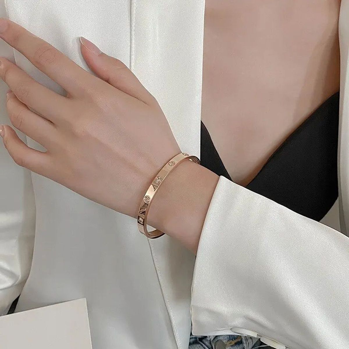 GENERICO - Brazalete Dorado Incrustación de Cristales Mujer Pulsera San Valentín