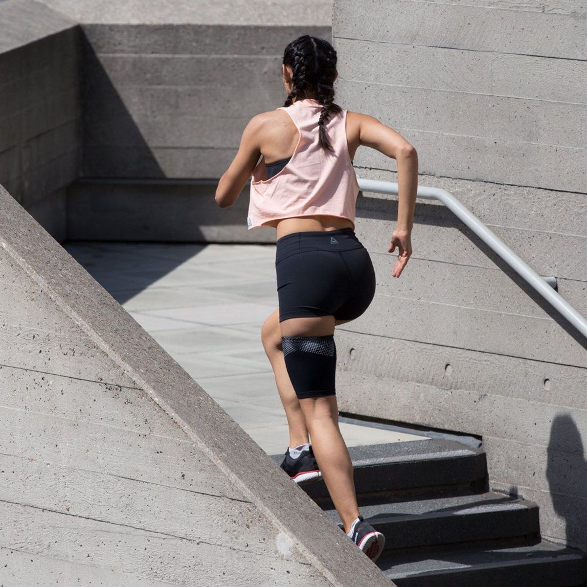 GENERICO - Muslera de compresión deportiva ajustable - Talla SM