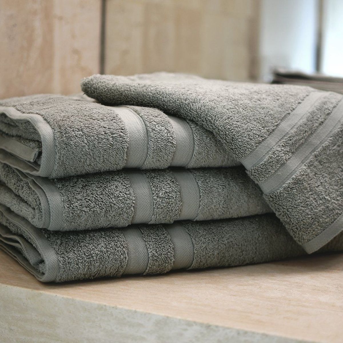 GENERICO - Toalla 140 x 75 cm de 650 gr Plomo - Platinum