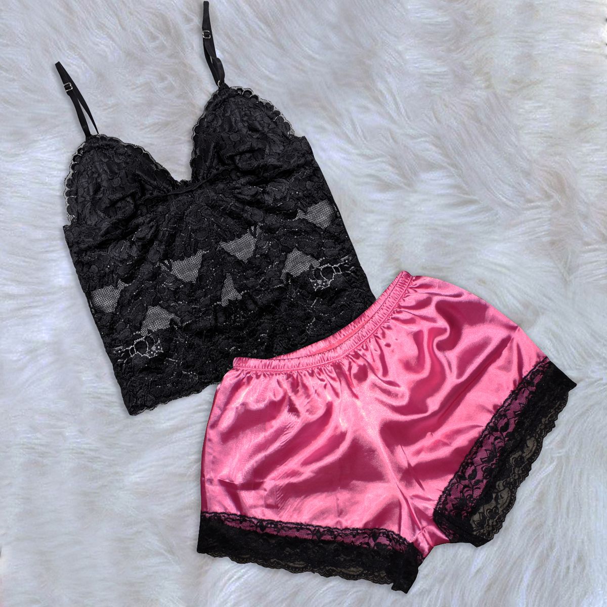 GENERICO - Pijama Conjunto Short de Satin y Bralette de Encaje