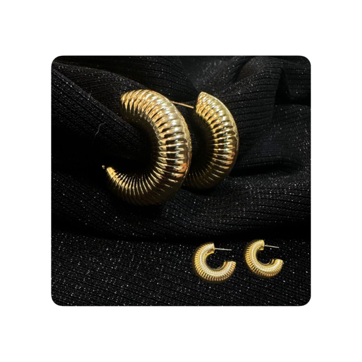 GENERICO - Aretes Acero - Argollas Chnk estriada Dorada