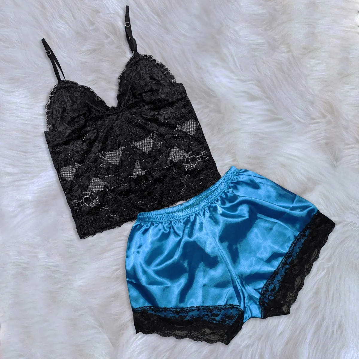 GENERICO - Pijama Conjunto Short de Satin y Bralette de Encaje