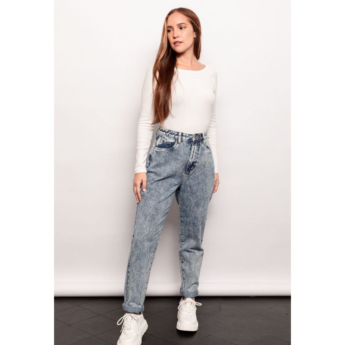 GENERICO - PANTALON MOM JEAN NEVADO