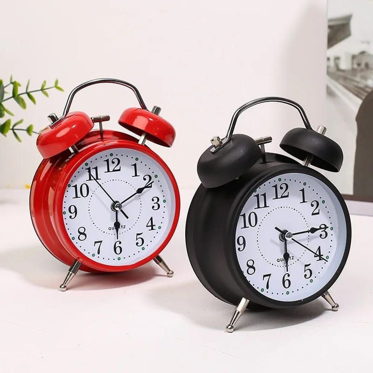 QUARTZ - RELOJ DESPERTADOR  DOBLE CAMPANA