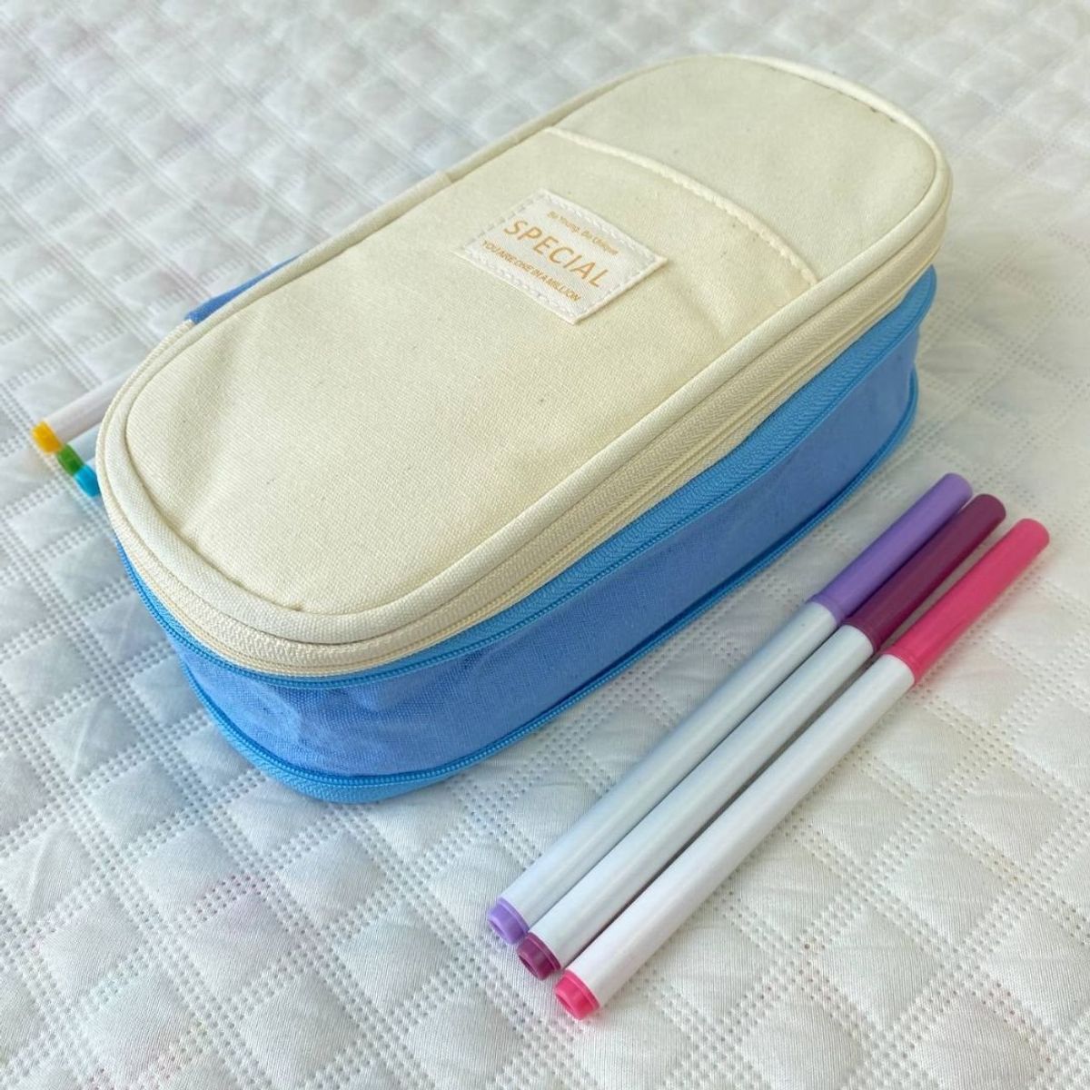 GENERICO - Cartuchera Leonor Special