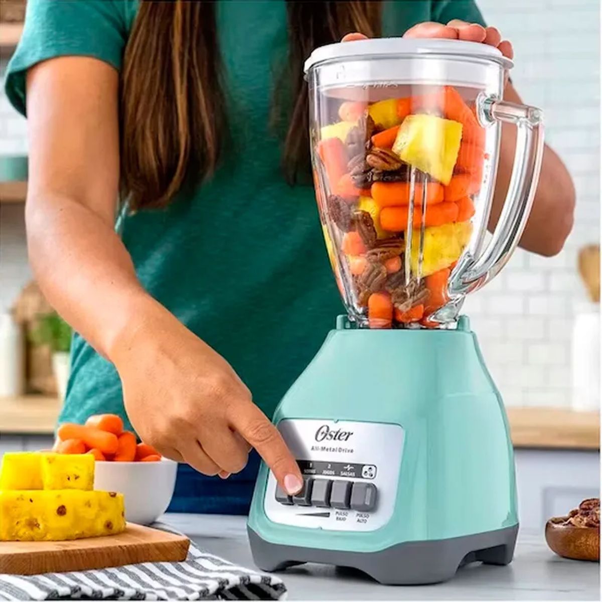 OSTER - Combo Oster Licuadora Blstkag Vpb + Hervidor Bvstkt35w