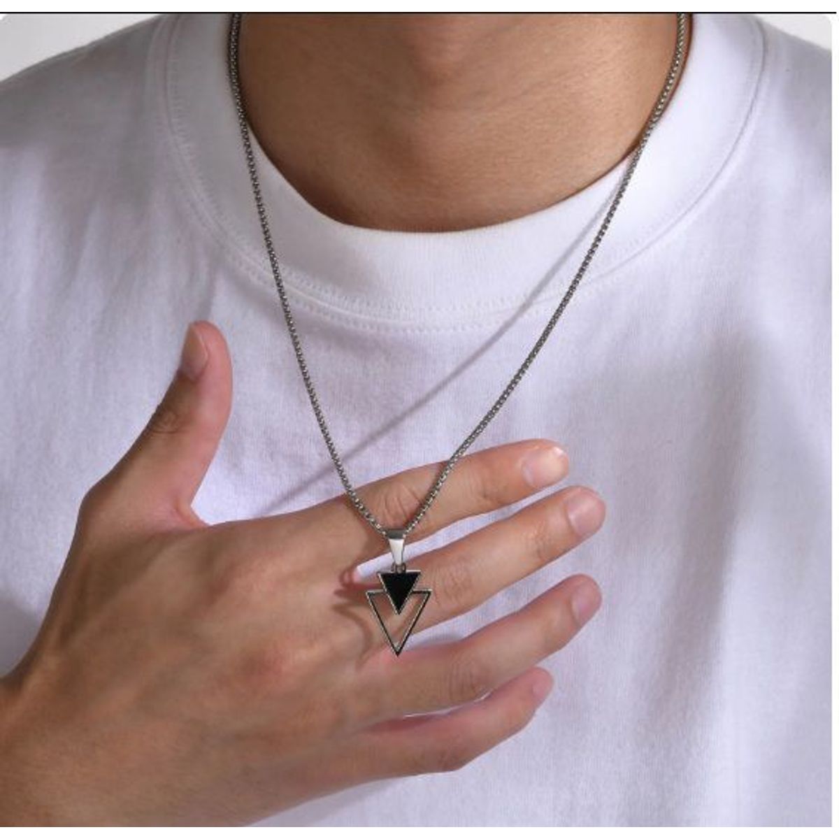 GENERICO - Collar Cadena de Acero Inoxidable Plateado Triangulo