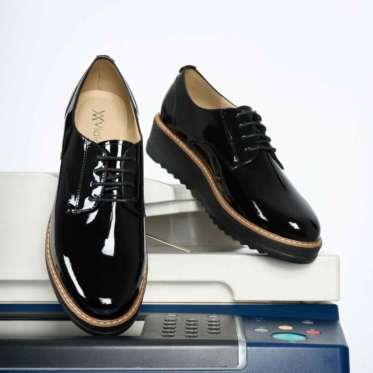 VIALE - Zapato Oxford Casual TATI-2429 Negro Viale Cuero