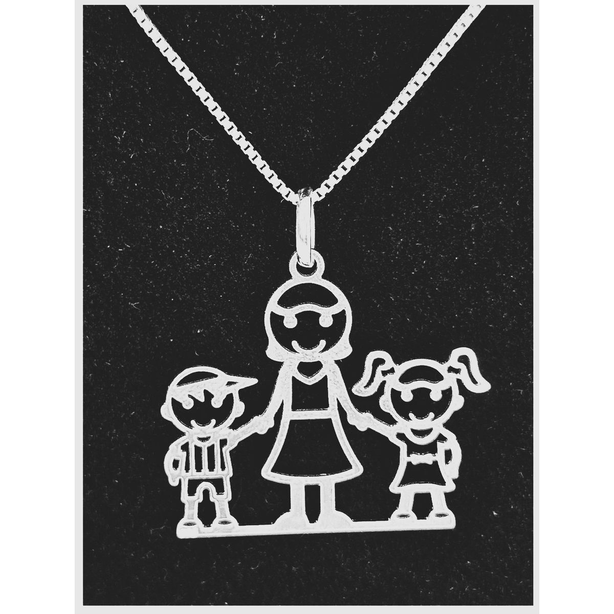 FERNANDA ROMERO JOYAS Y ACCESORIOS - Collar "Mamá Niño y Niña"  elaborado en Plata Nacional