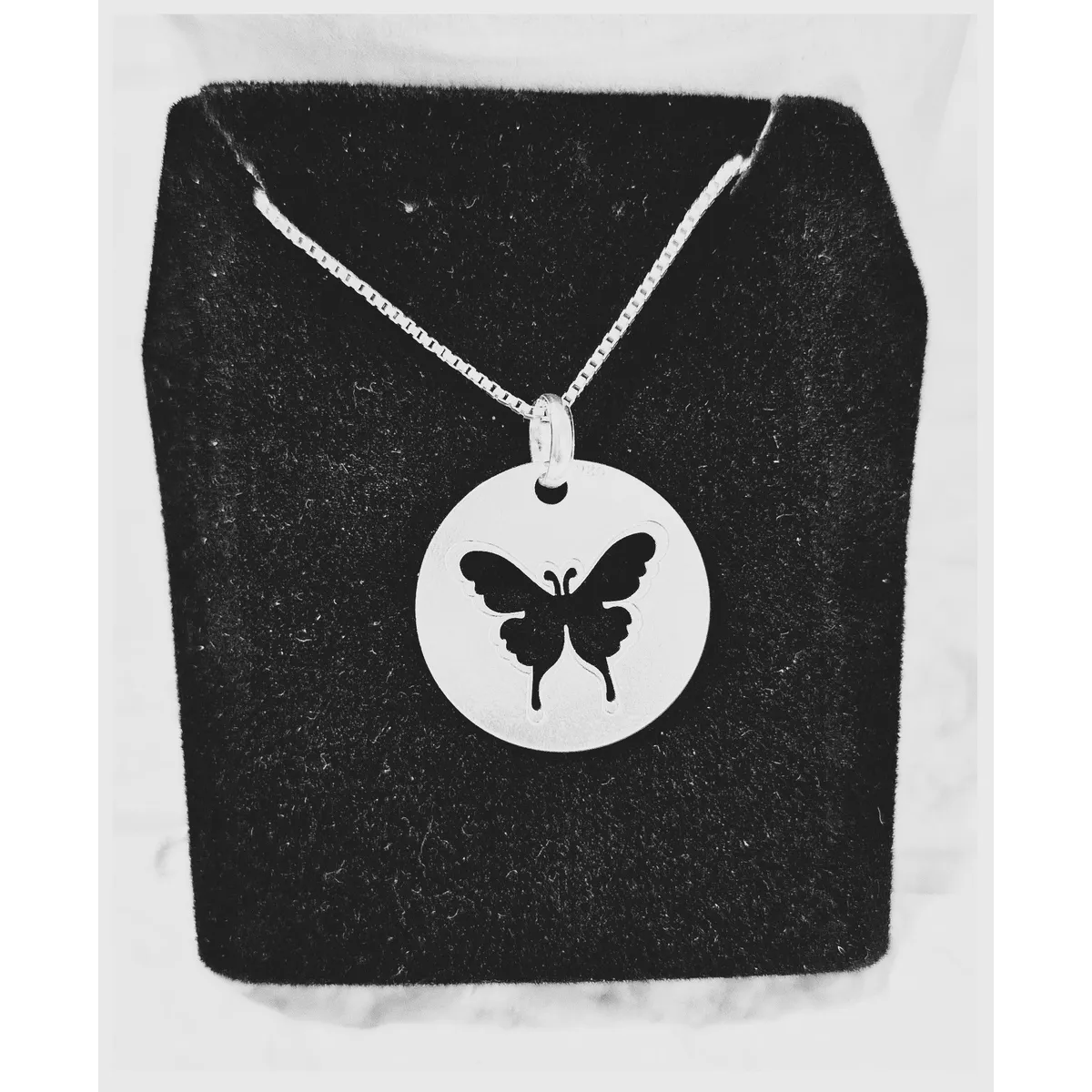 FERNANDA ROMERO JOYAS Y ACCESORIOS - Collar Mariposa Resiliencia y Voluntad elaborado en Plata Nacional