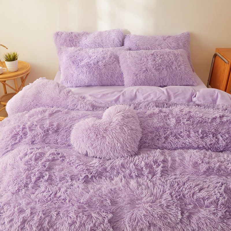 GOLDEN - EDREDÓN PIEL DE OSO QUEEN + 2 FUNDAS DE ALMOHADA LILA