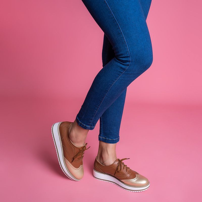 KAWKI - ZAPATOS DE MUJER OXFORD DIVERSION CAMEL PUNTA DORADA