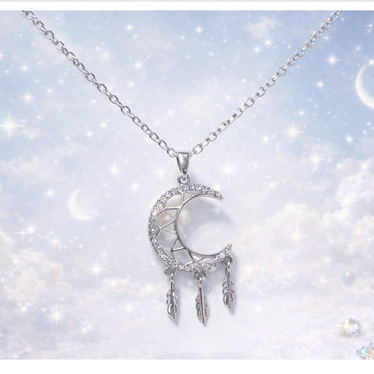 FERNANDA ROMERO JOYAS Y ACCESORIOS - Collar "LUNA  ATRAPASUEÑOS"  en Acero Plateado con cristales