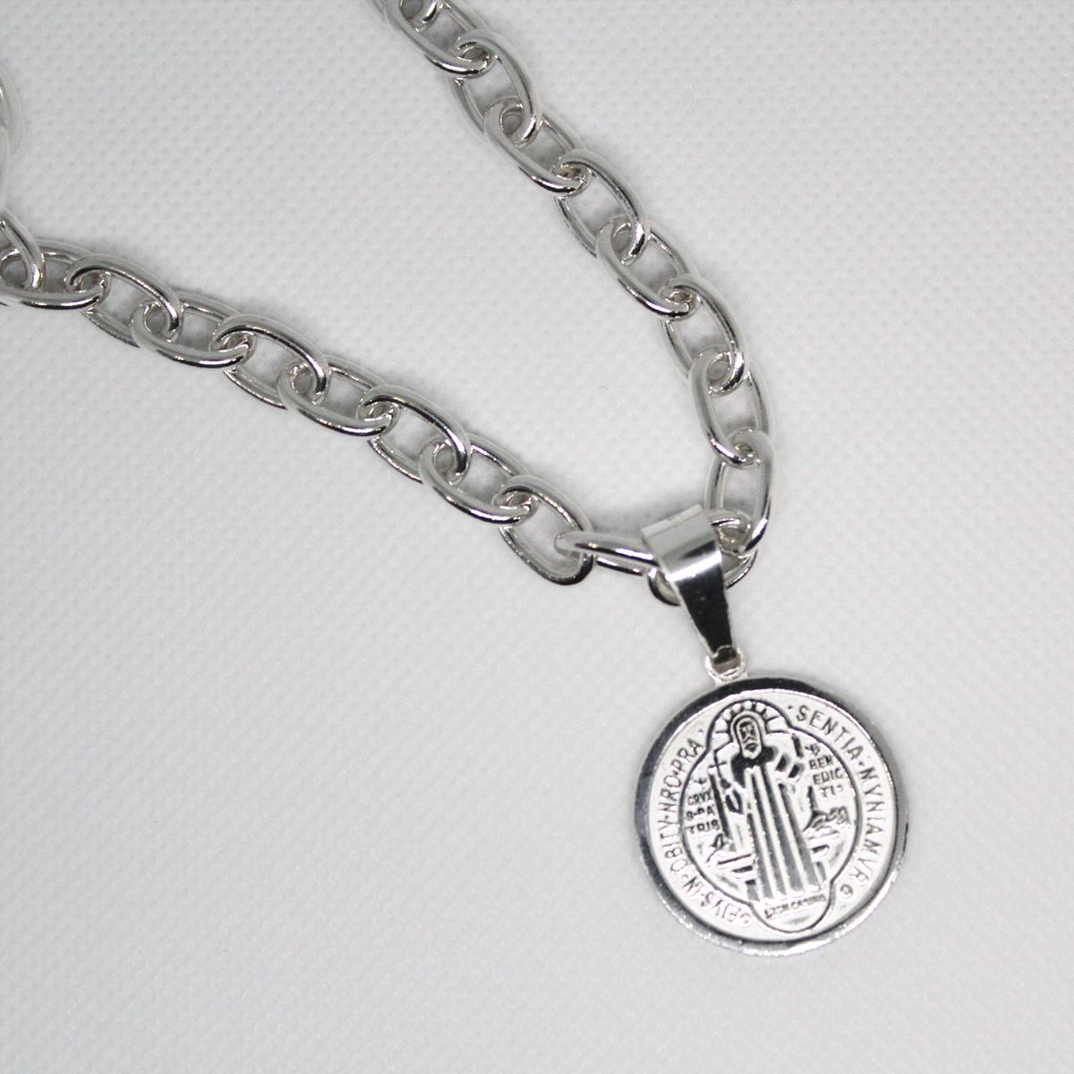 GENERICO - Cadena Eslabón Plata 950 con Dije San Benito