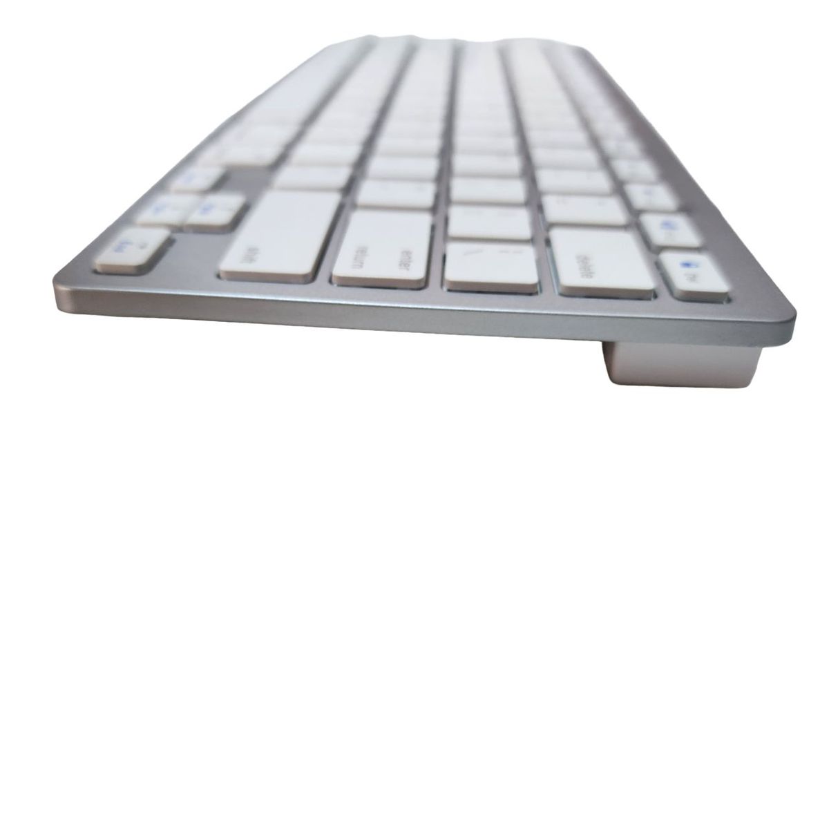 GENERICO - Teclado Inhalamábrico Bluetooth  Wireless Universal -  blanco