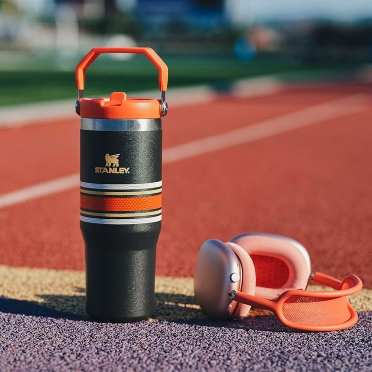 STANLEY - Varsity Flip Straw Tumbler Plum Stripe 887ml