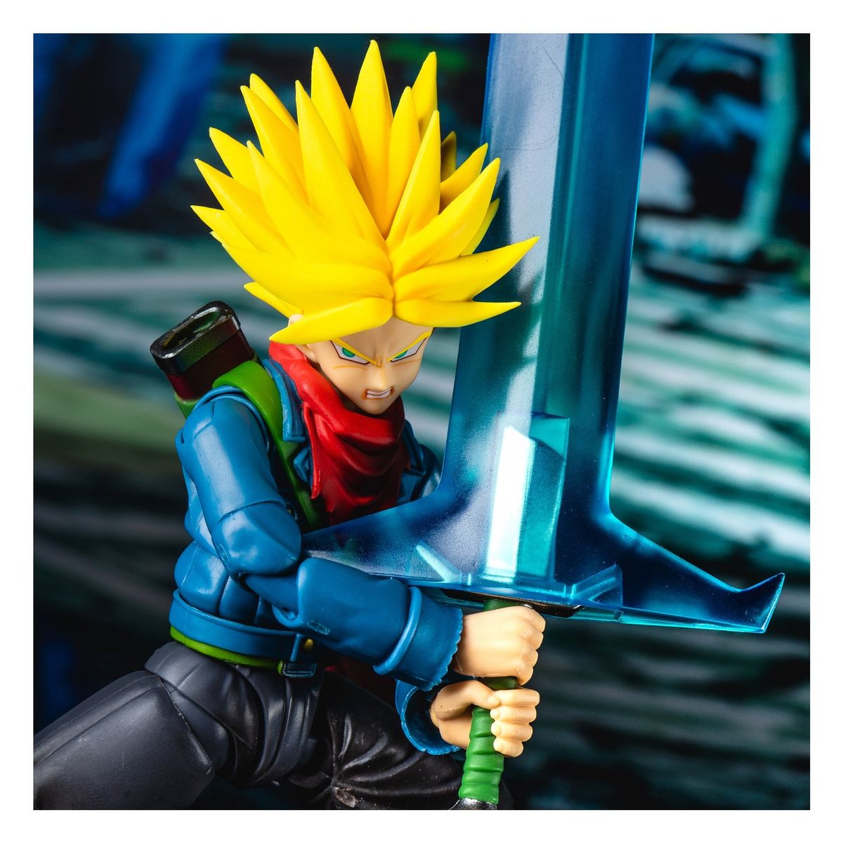 BANDAI - Figura de Dragon Ball Super SH Figuarts Future Trunks