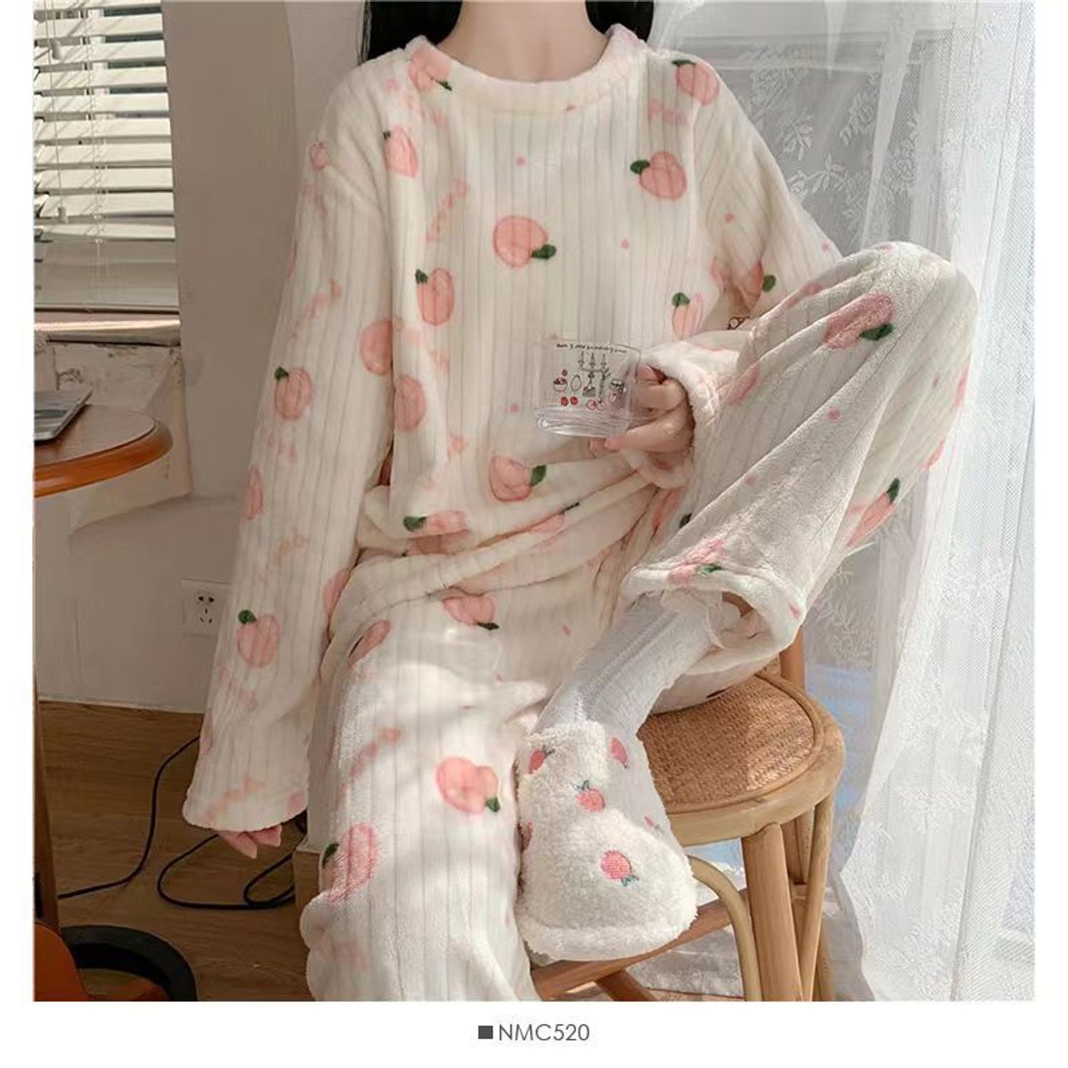 PIJAMA KAWAI PIEZAS GENERICO