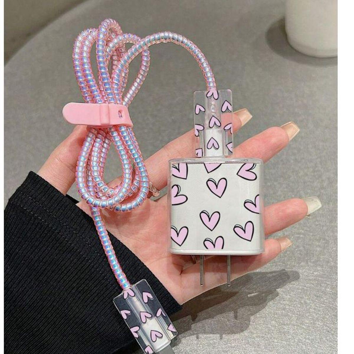 GENERICO - PROTECTOR DE CARGADOR DE IPHONE DE CORAZONES