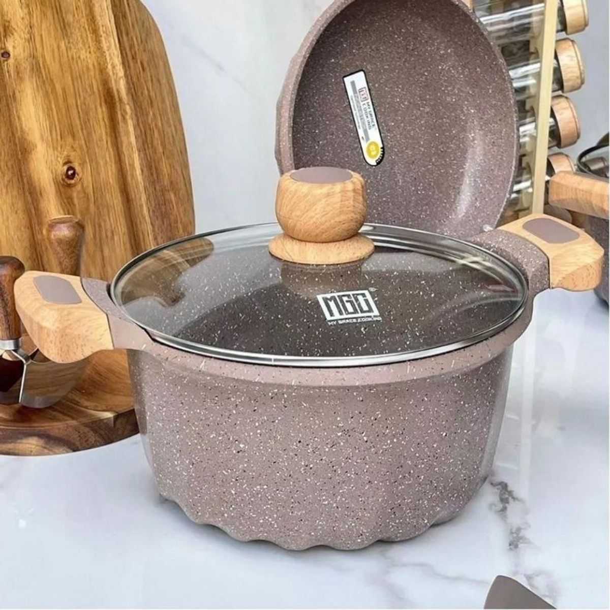 PENTHA - Juego De Olla Roca Volcanica Antiadherente 9pcs Café - MGC