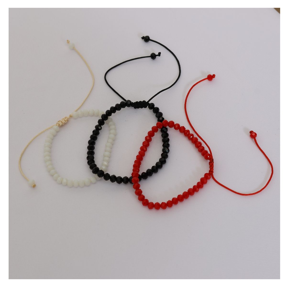 GENERICO - Pack x3 Pulseras de hilo con piedra Murano artesanal