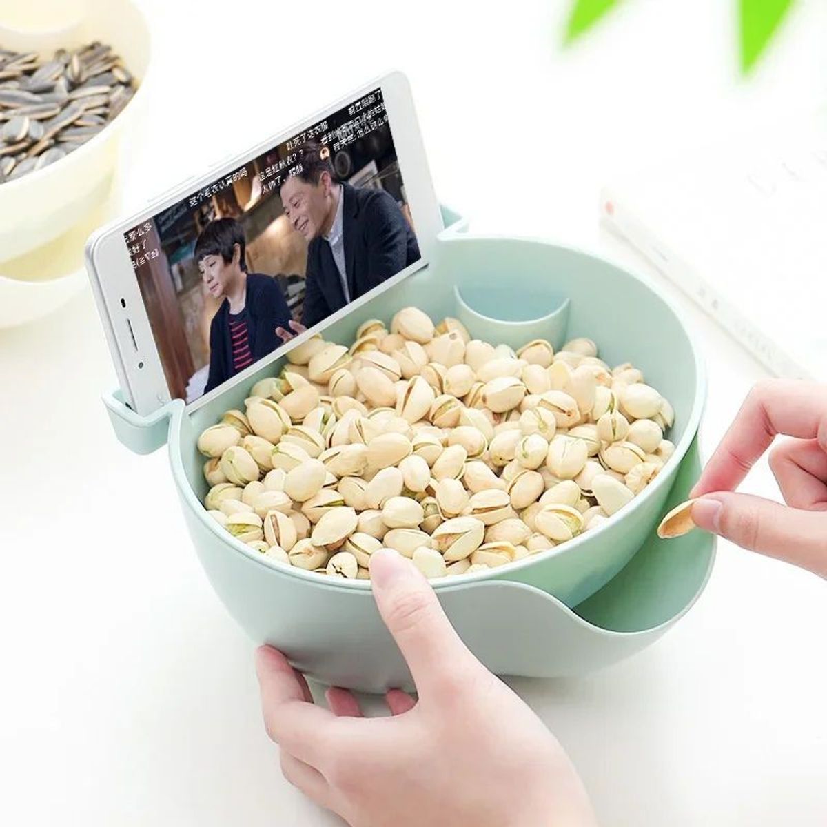 GENERICO - PLATO CREATIVO CON SOPORTE PARA TELÉFONO MÓVIL, 2024