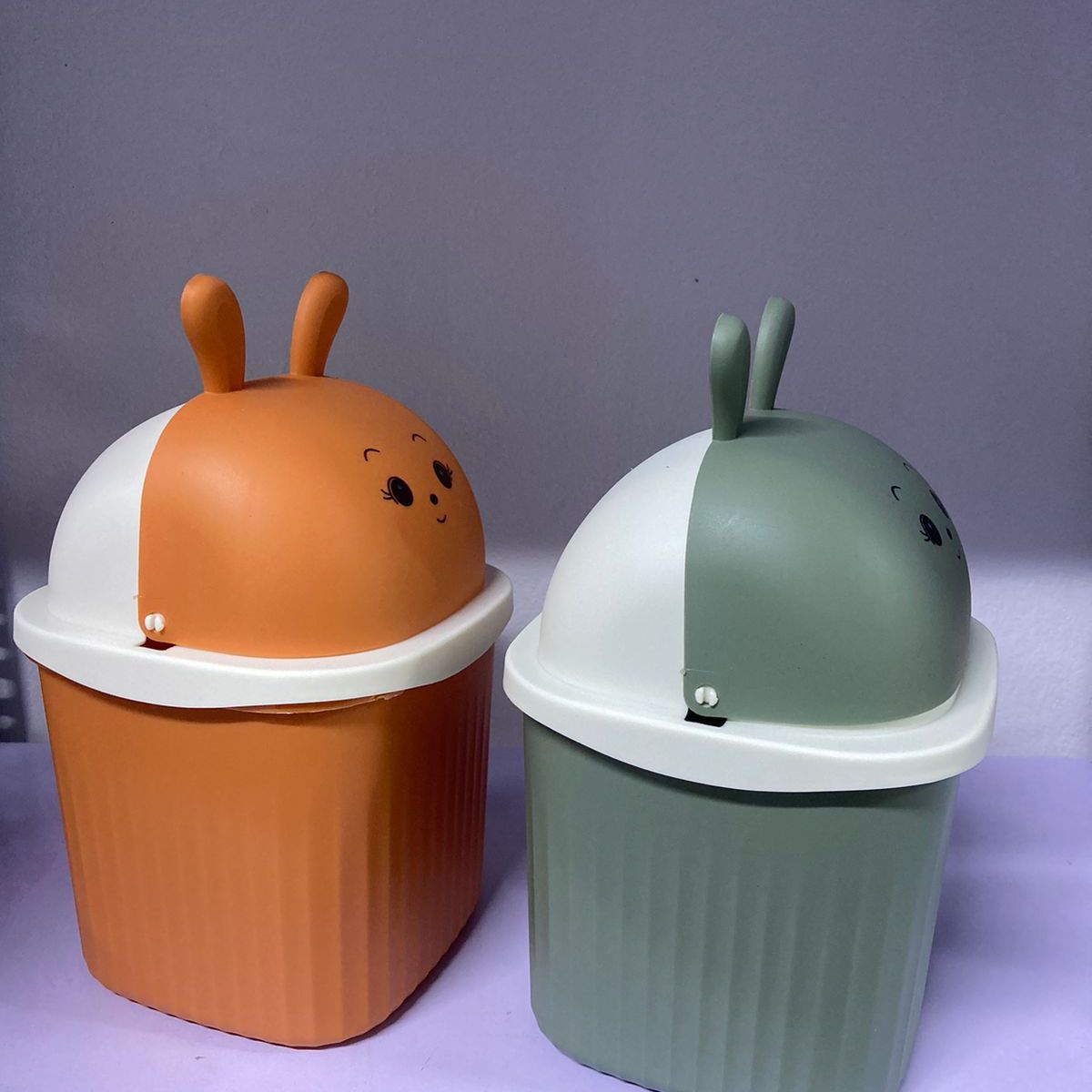 GENERICO - SET MINI TACHO BASURERO PAPELERO KAWAI CONEJITO PARA OFICINA