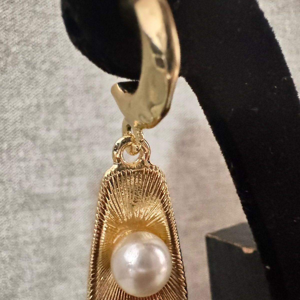 GENERICO - Aretes perlas trapecio en dorado cultivadas de agua dulce