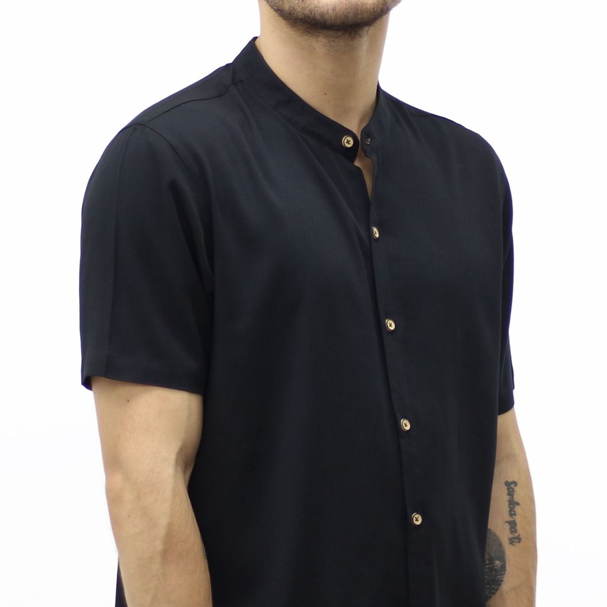 AMERICAN EXCHANGE - Camisa Cuello Neru Negro De Hombre Slim Fit - American Exchange