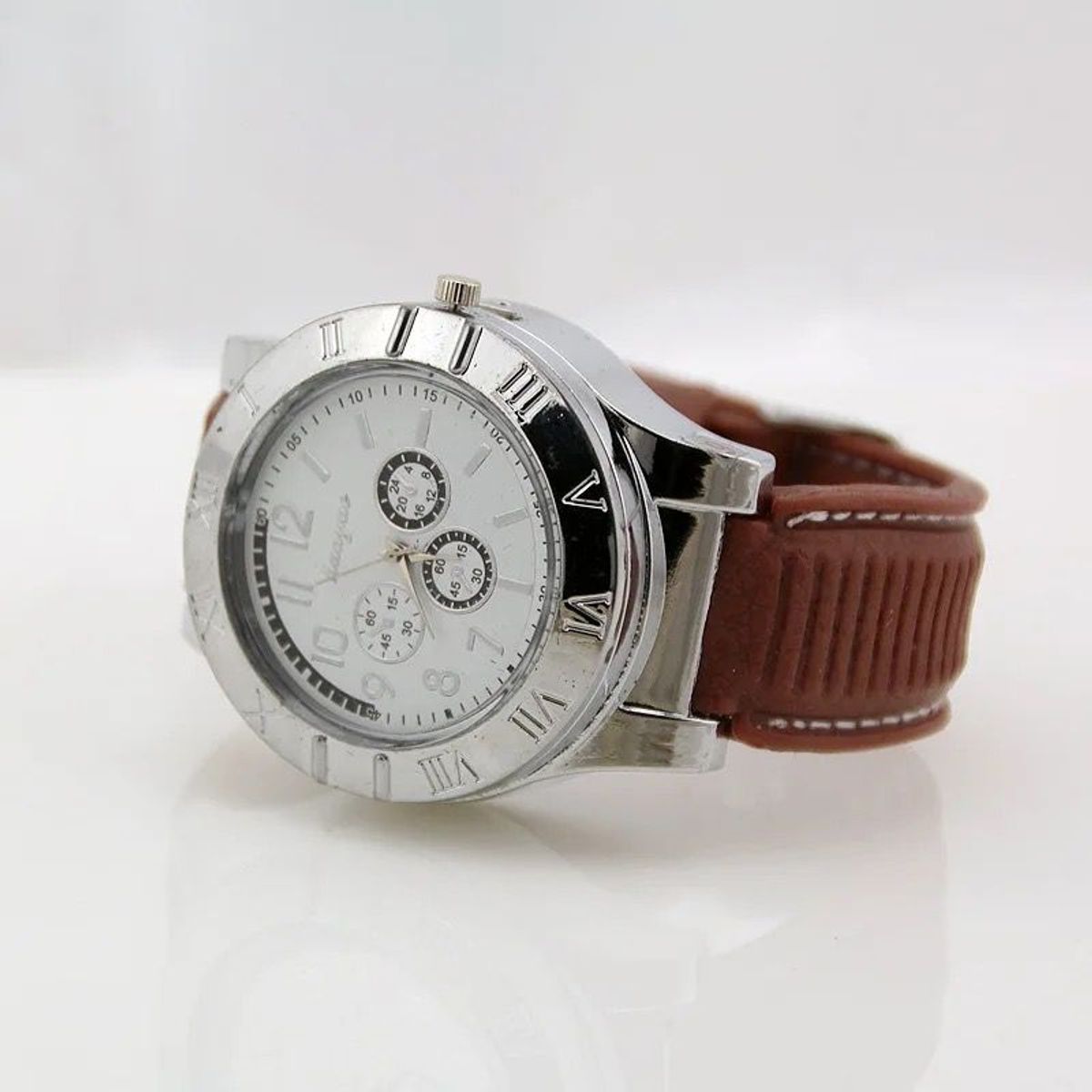 GENERICO - RELOJ CON ENCENDEDOR RECARGABLE PARA HOMBRE