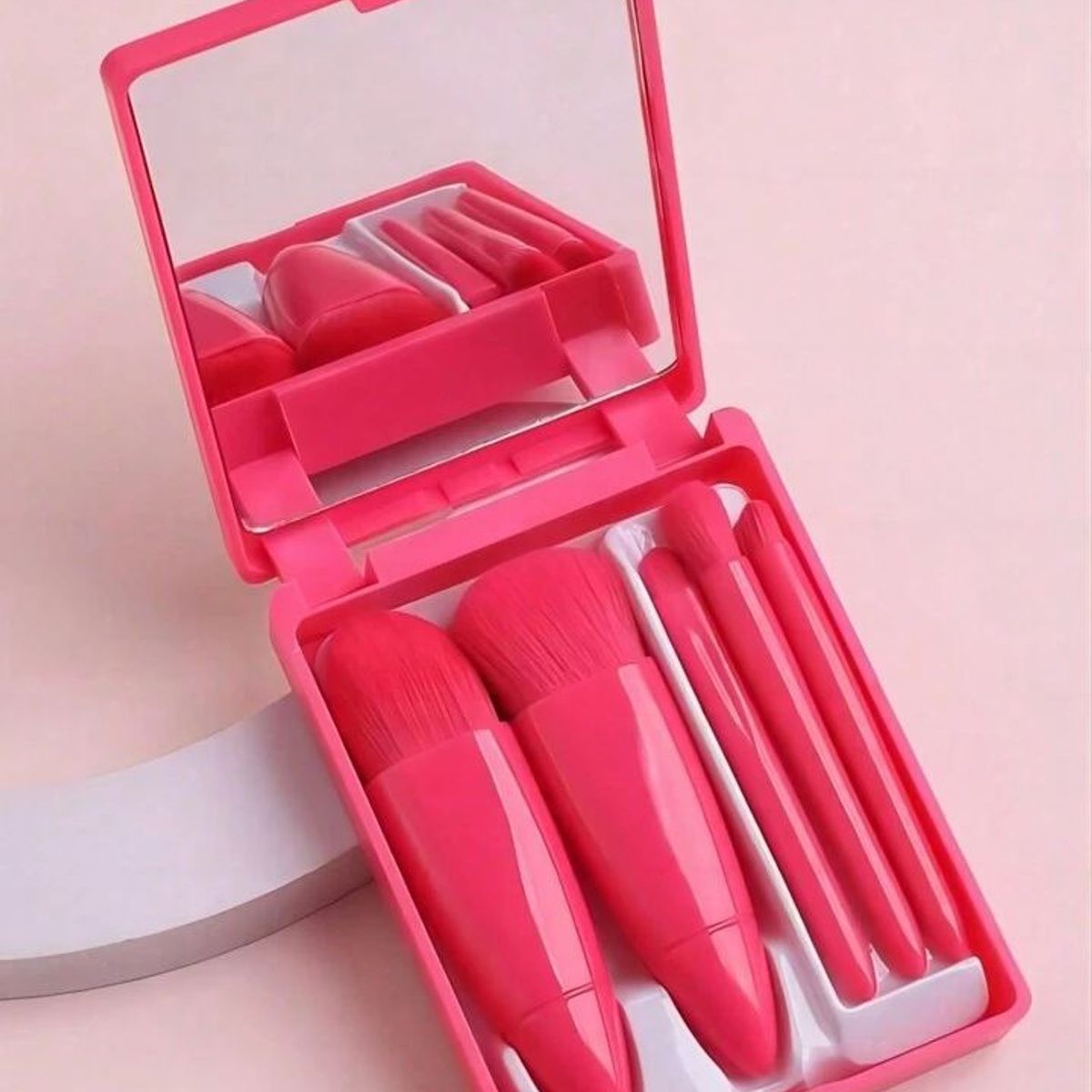 GENERICO - Juego de 5 MINI brochas de cartera con estuche y espejo Fucsia