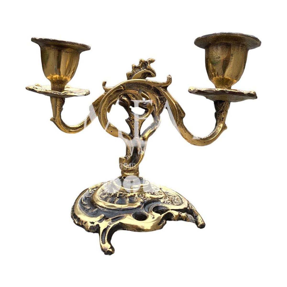 MFAP BRONCERIA Y ANTIGUEDADES - candelabro de dos velas cruzado en bronce envejecido