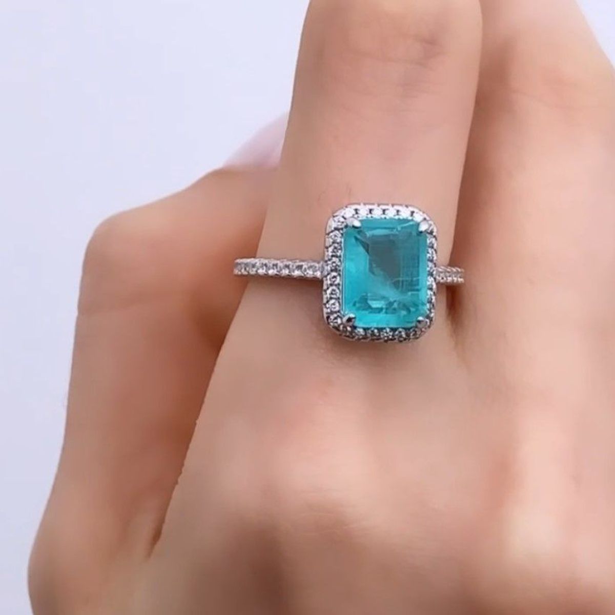 GENERICO - Anillo Halo Amita Turmalina Paraiba