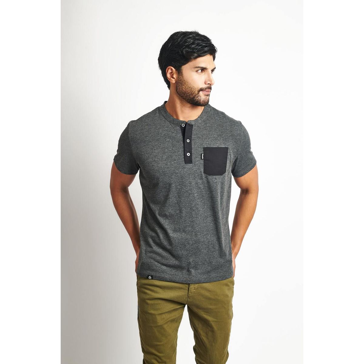 STEALTH - Polo Manga Corta Cuello Henley Hombre Stealth