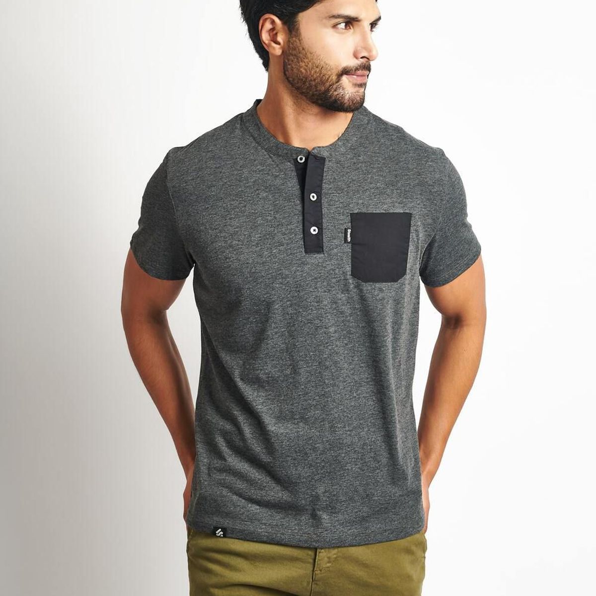 STEALTH - Polo Manga Corta Cuello Henley Hombre Stealth