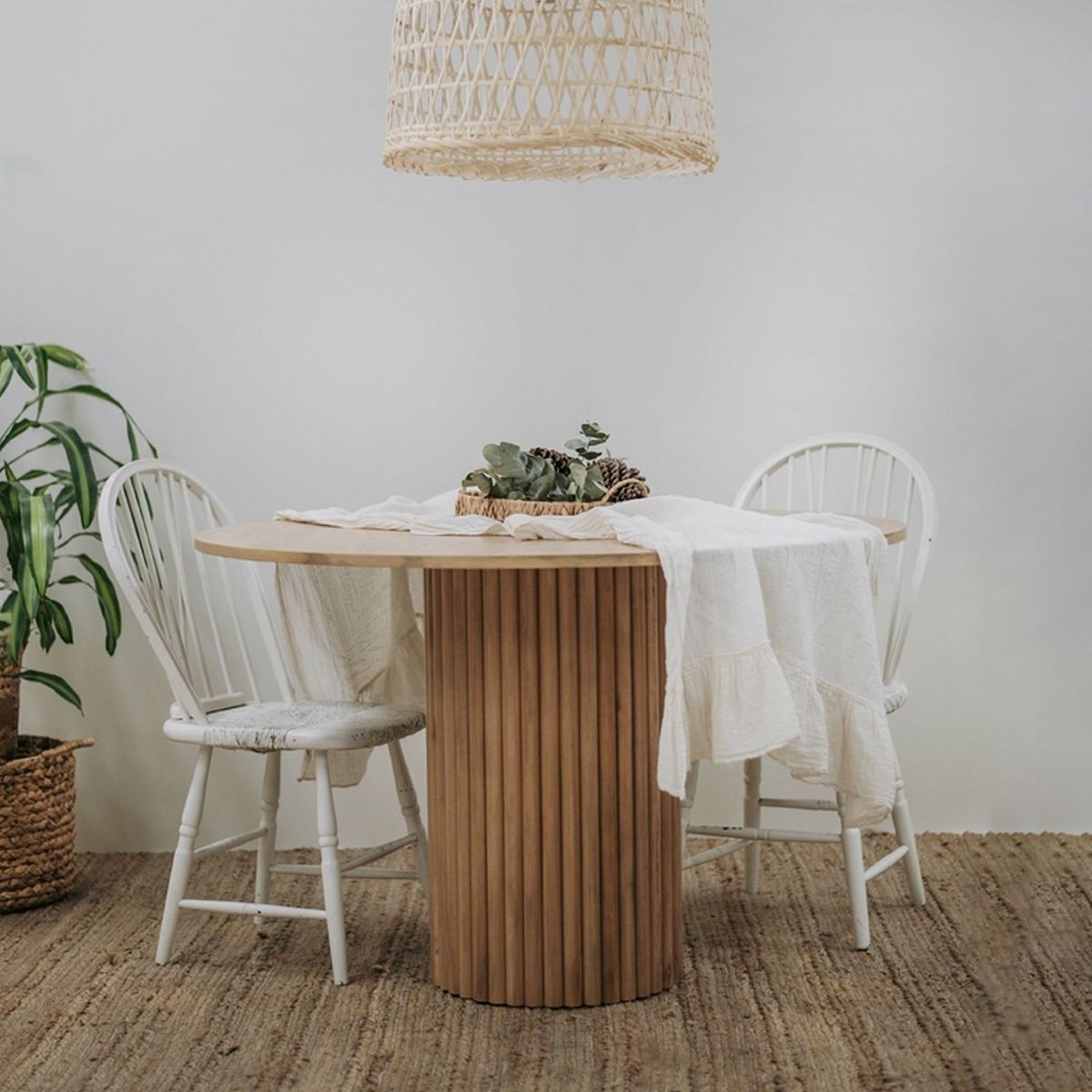 VENTITAS HOME - Mesa de Comedor de Madera Roxanne Ventitas Home