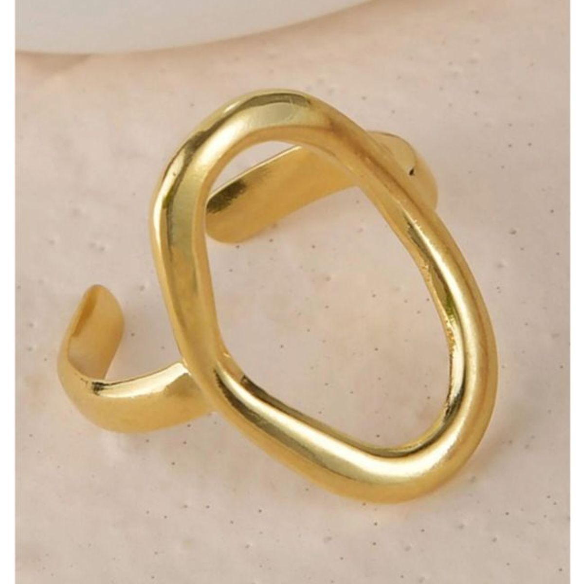 GENERICO - ANILLO CON DISEÑO DE OVAL