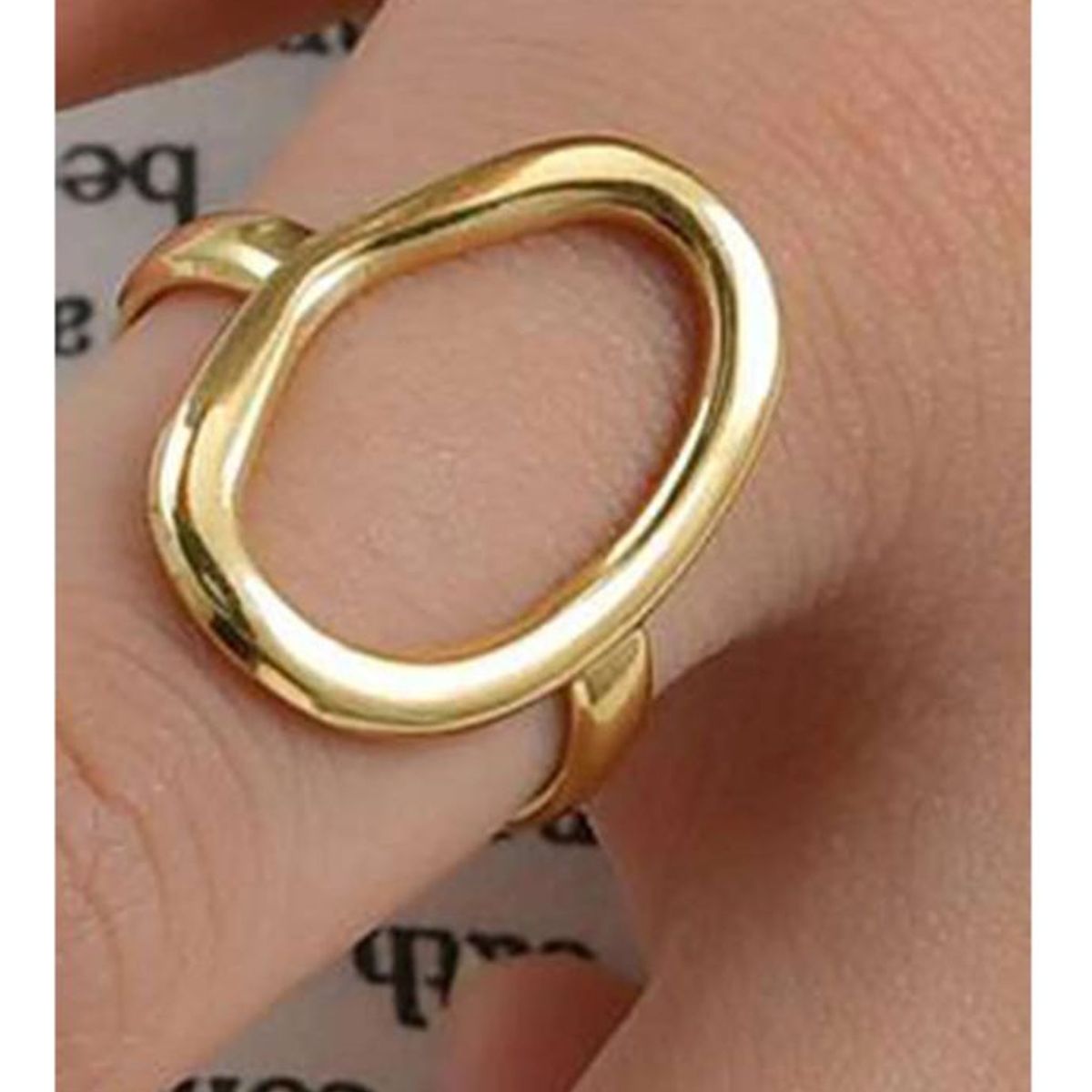 GENERICO - ANILLO CON DISEÑO DE OVAL