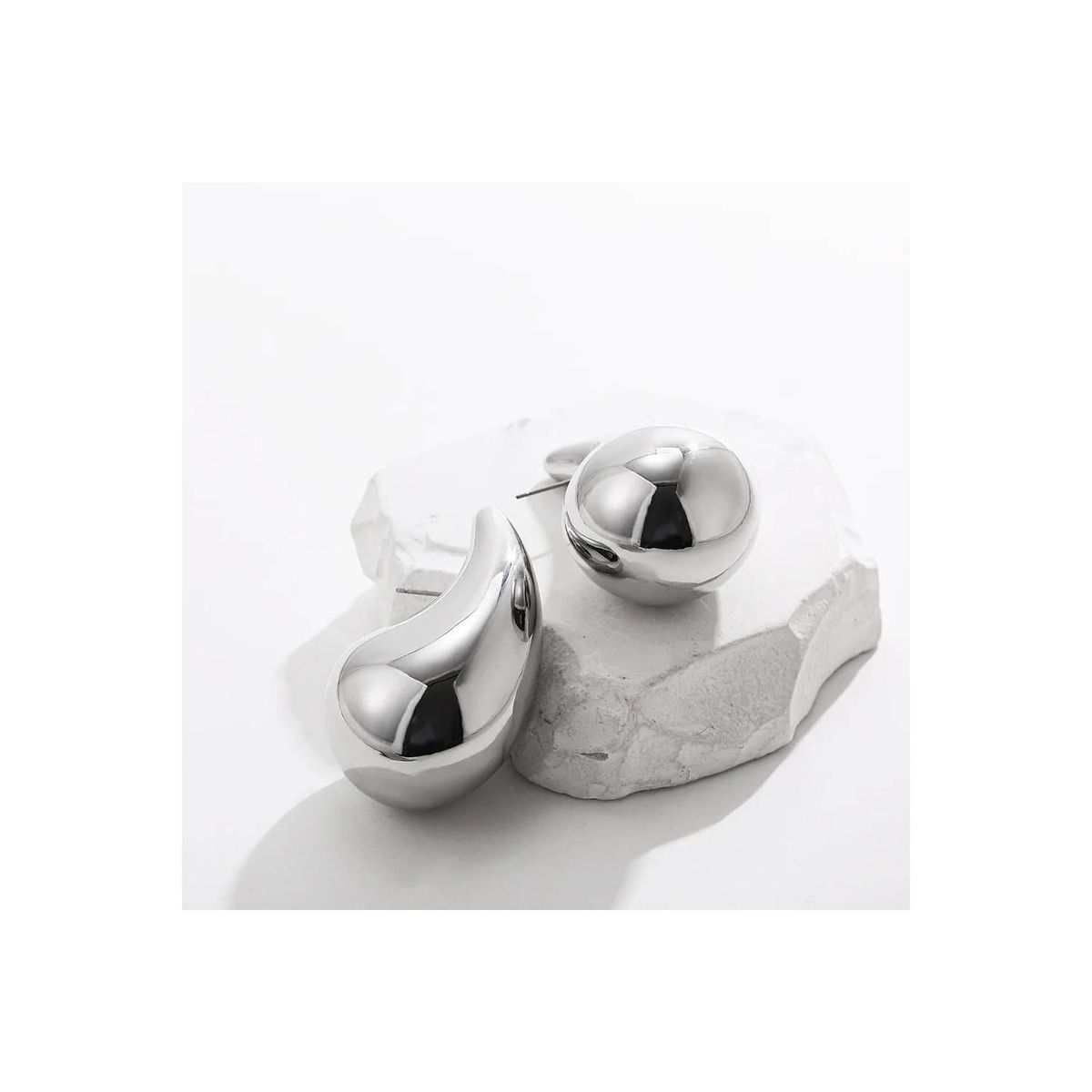 GENERICO - Aretes gota con tuercas plateado talla L