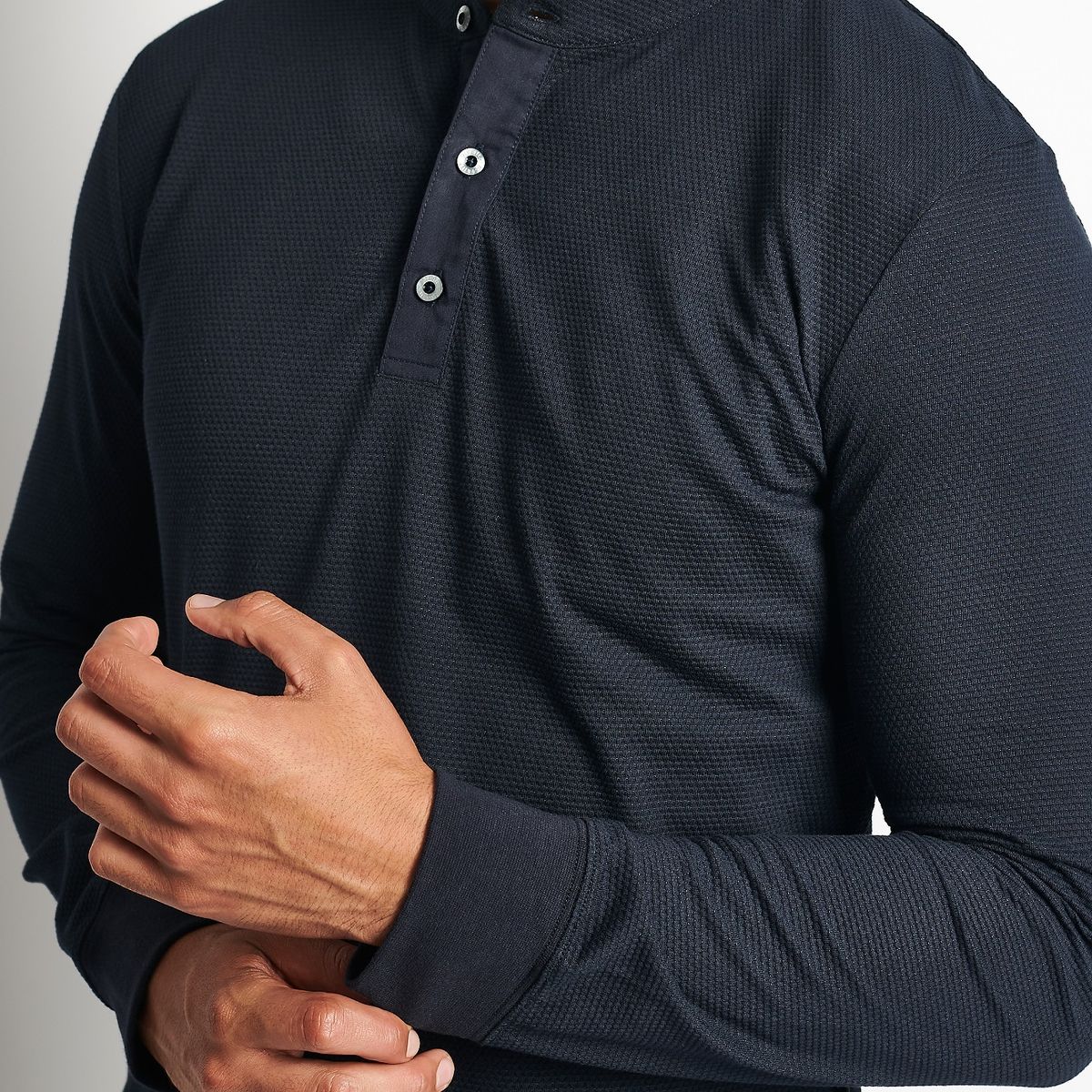 STEALTH - Polo Manga Larga Cuello Henley Hombre Stealth