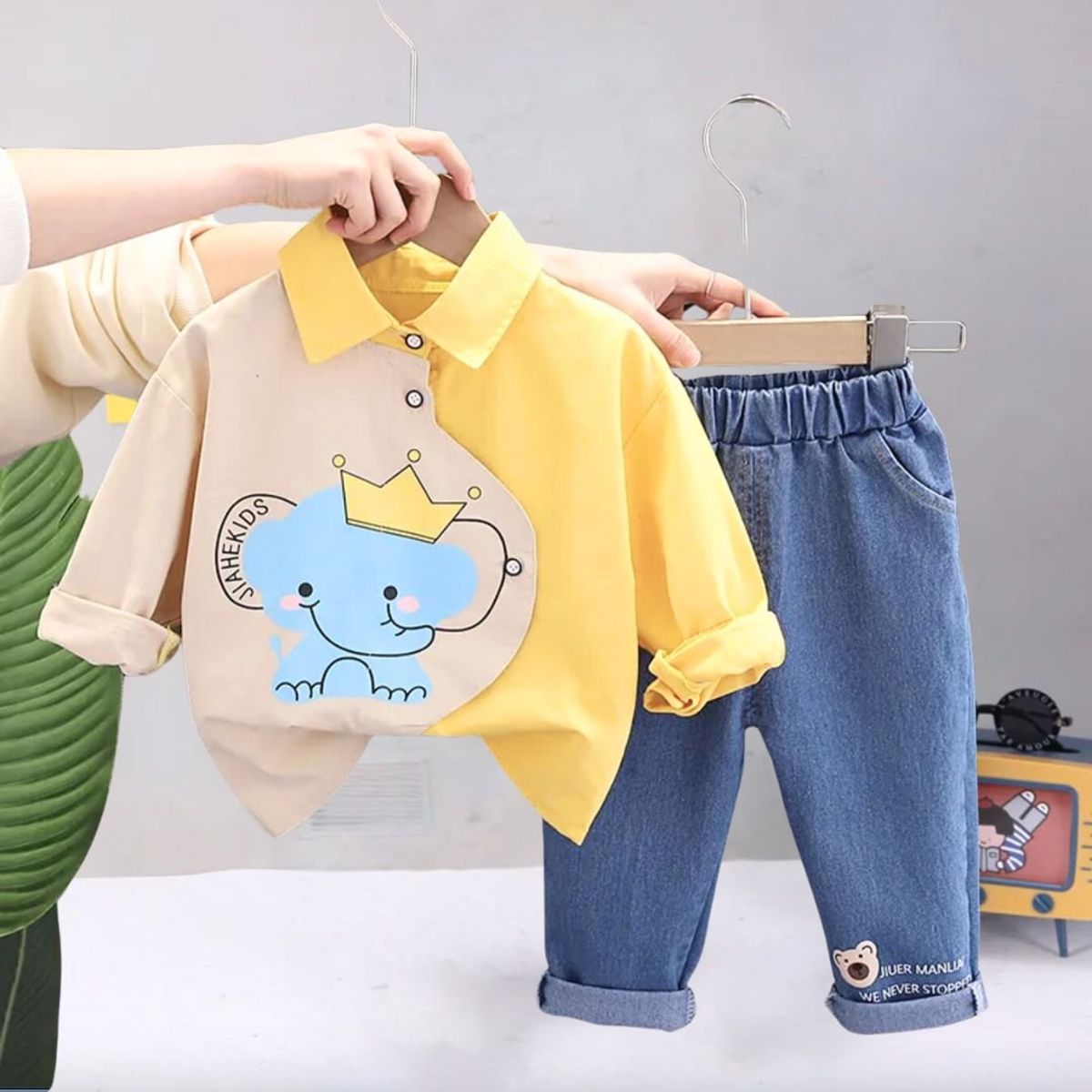 GENERICO - CONJUNTO DE NIÑO ELEFANTE DE  2 PIEZAS