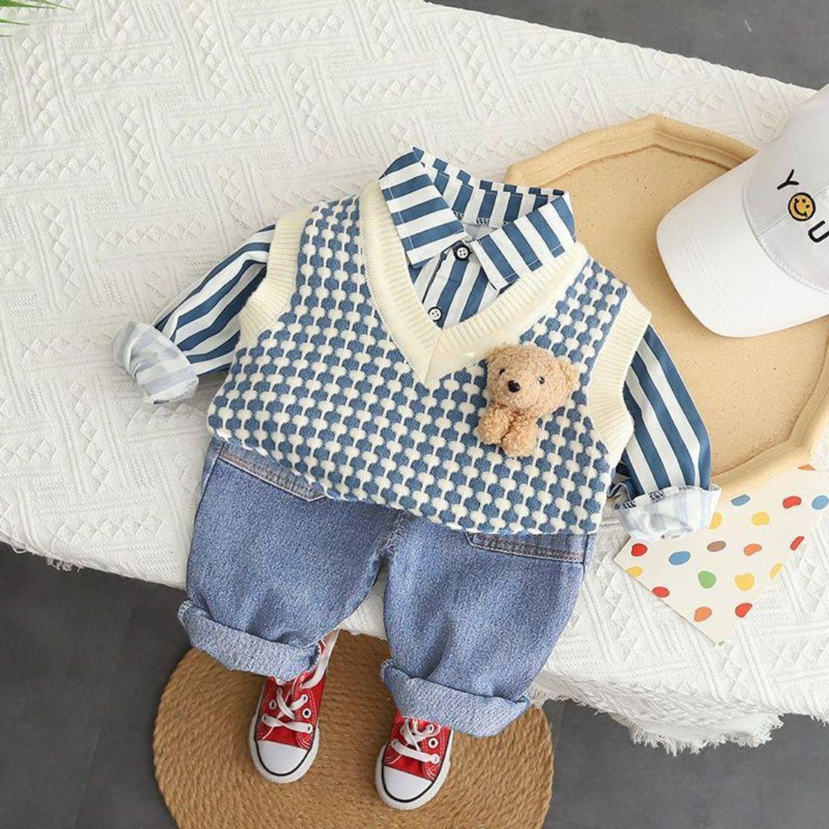 GENERICO - ROPA  DE NIÑO OSITO  ( Chaleco + pantalón + camisa )