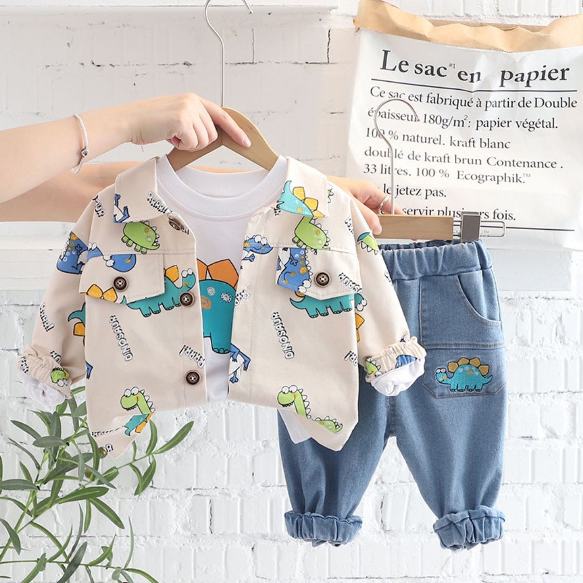 GENERICO - ROPA DE NIÑO DISEÑO DINOSAURIO  - 3 PIEZAS