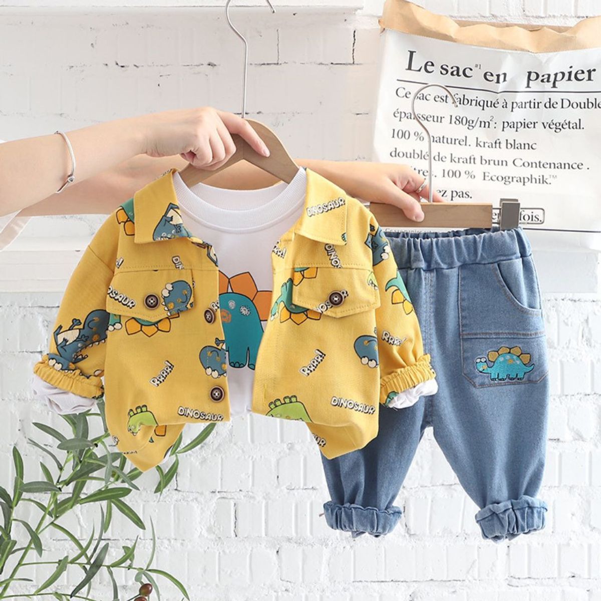 GENERICO - ROPA DE NIÑO DISEÑO DINOSAURIO  - SET DE 3 PIEZAS