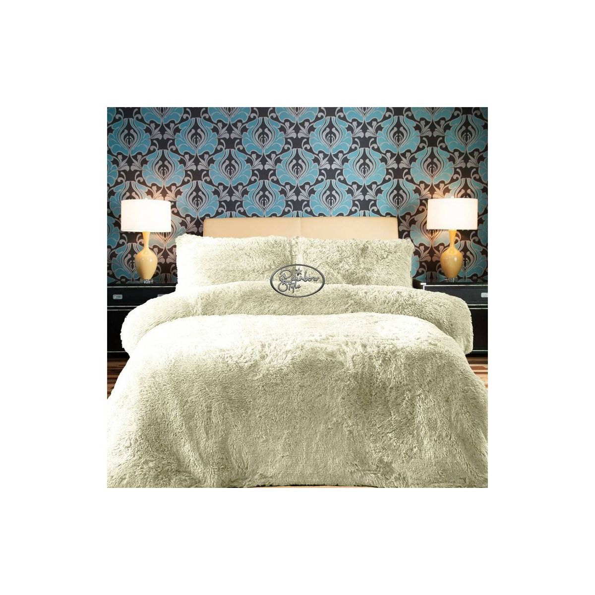 GENERICO - COLCHA PLAZA Y MEDIA DE PELUCHE PELO CORTO