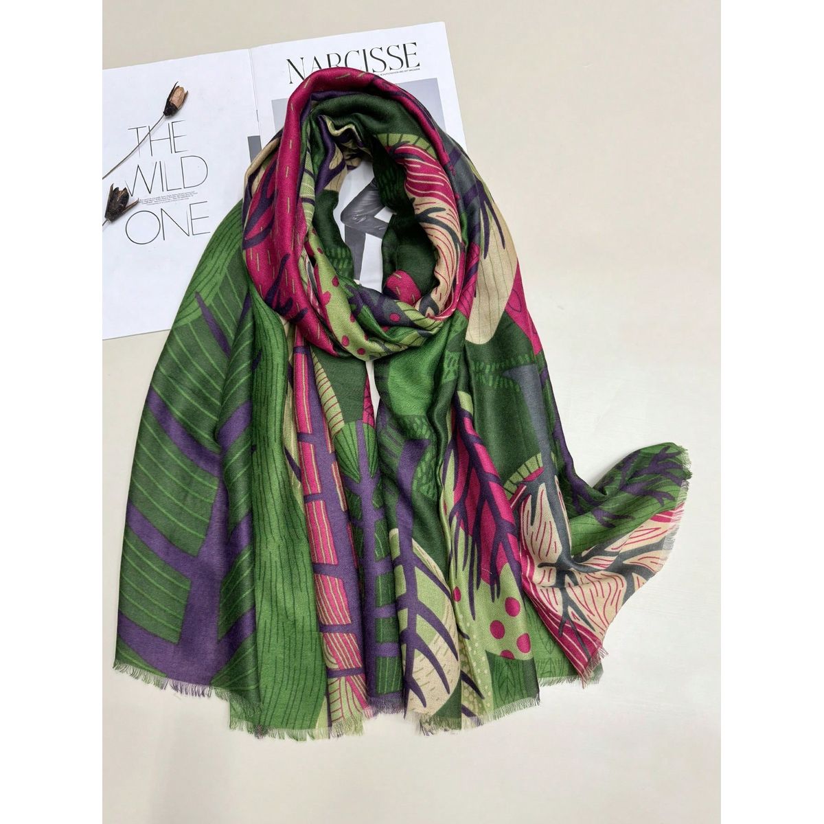 KAST PE - Pashmina de Seda Satinada diseño exclusivo para mujer  Cuento de Hadas