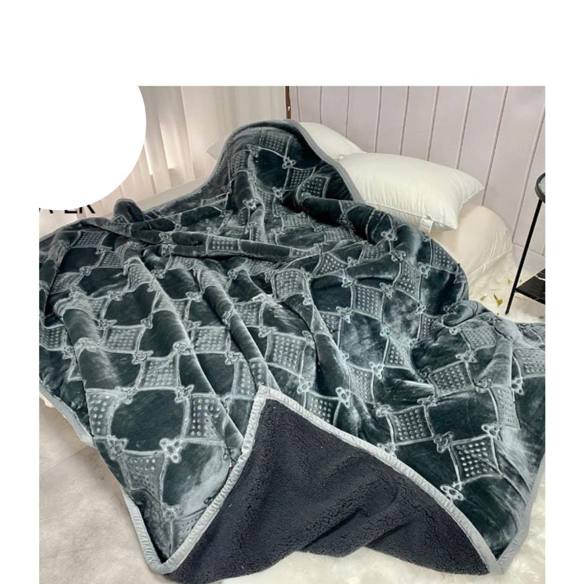 GOLDSUN - FRAZADA ATERCIOPELADA GOLDSUN RELIEVE CON CARNERO