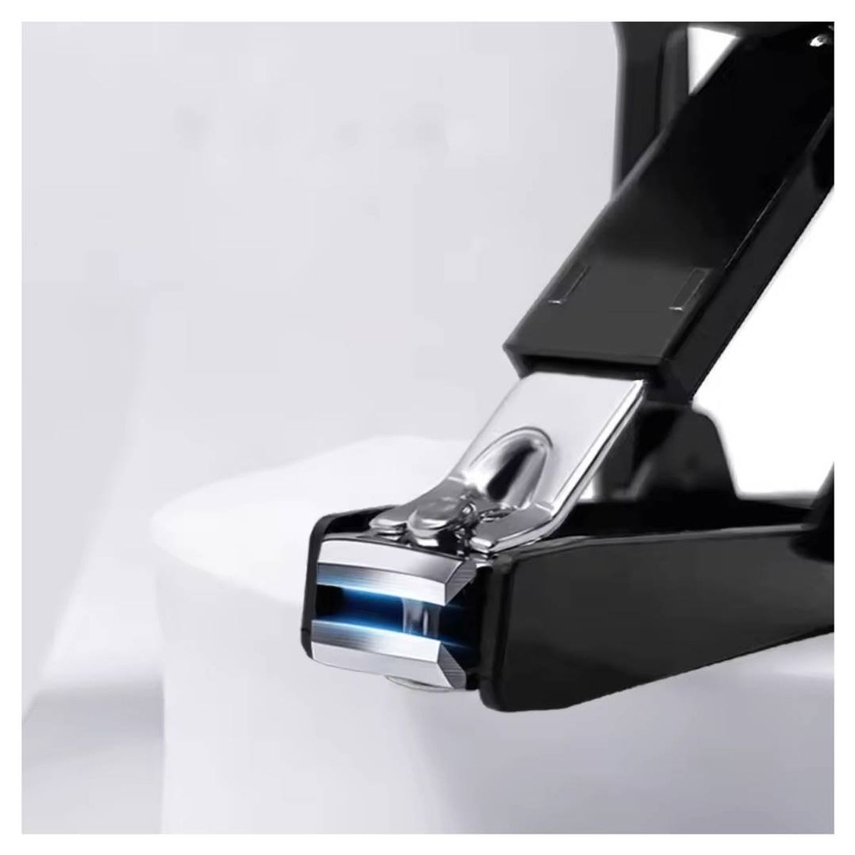 SHEEPBUSTER - Corta uñas con lupa y luz LED